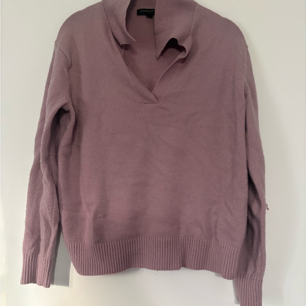 Banana Republic Mauve V-Neck Sweater